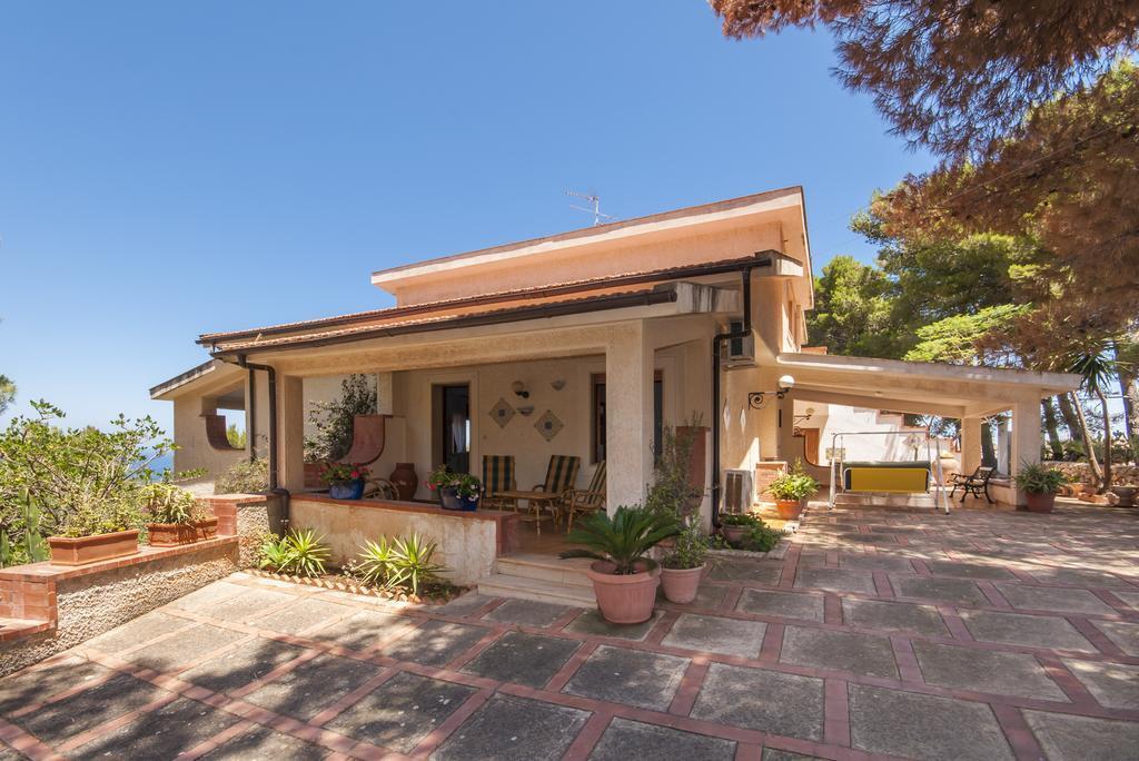 Holiday Home Cala Bianca Castellammare del Golfo Luaran gambar
