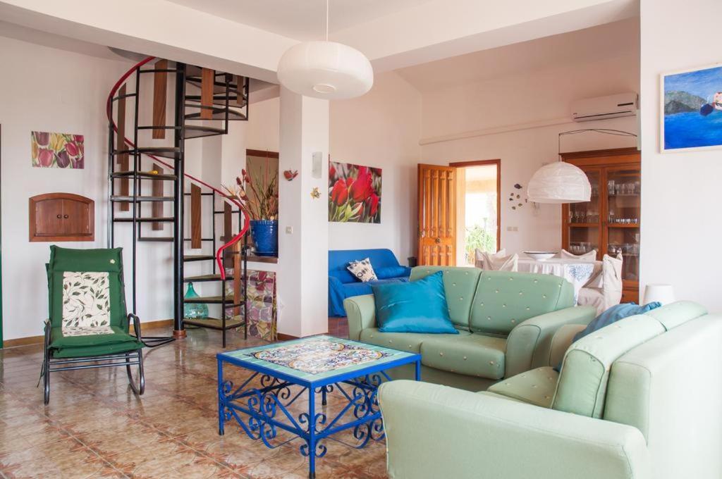 Holiday Home Cala Bianca Castellammare del Golfo Bilik gambar